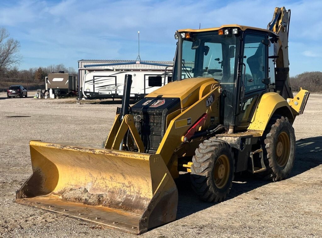 2021 Caterpillar 420ST HRC