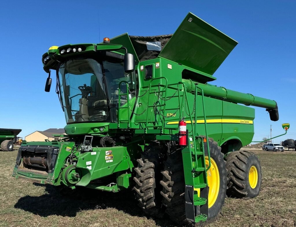 2018 John Deere S790