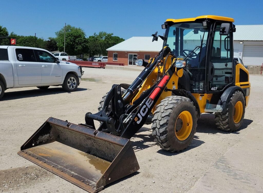 2022 JCB 407