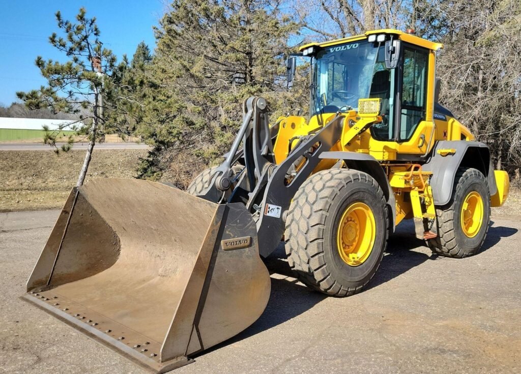 2022 Volvo L90H