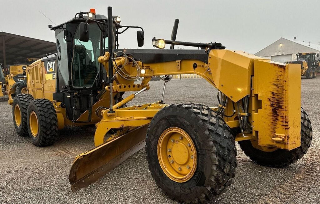 2017 Caterpillar  140M3 AWD