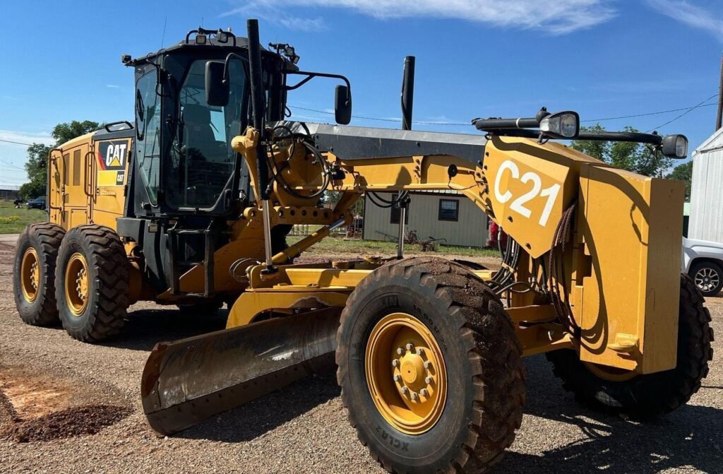 2018 Caterpillar 140M3