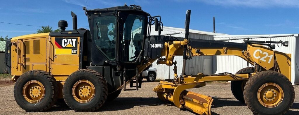 2018 Caterpillar 140M3