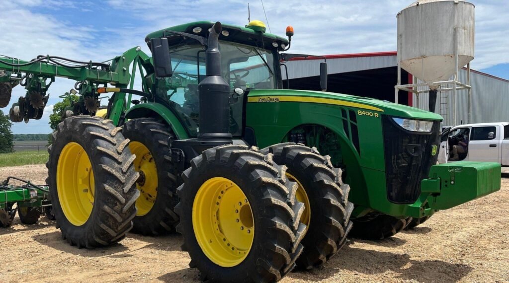 2018 John Deere 8400R  MFWD