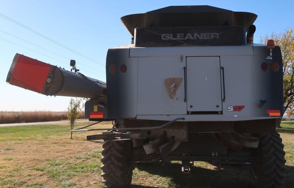 2016 Gleaner S97 Super Series  RWA